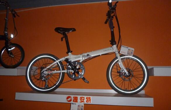 纳米体育捷安特自行车价格享誉全球的自行车品牌(图2)