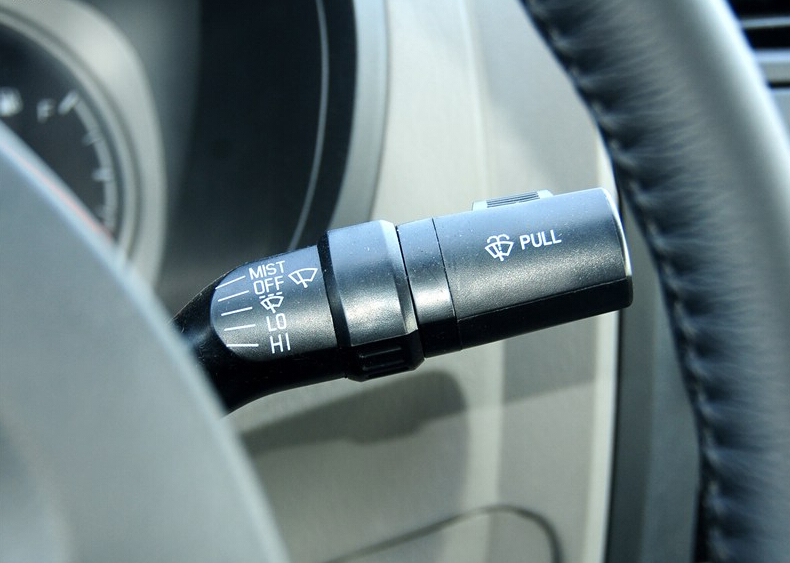 2012款 2.2L两驱商务版