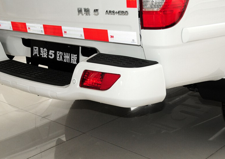 2013款 2.0T欧洲版 两驱领航型 6MT大双排GW4D20B