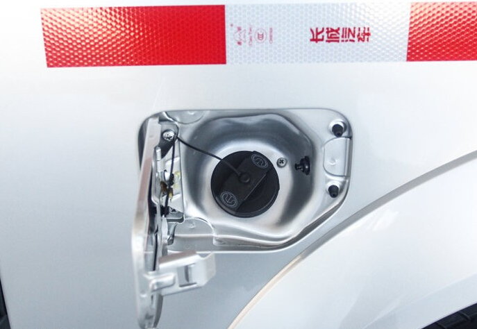 2013款 2.0T欧洲版 两驱领航型 6MT大双排GW4D20B