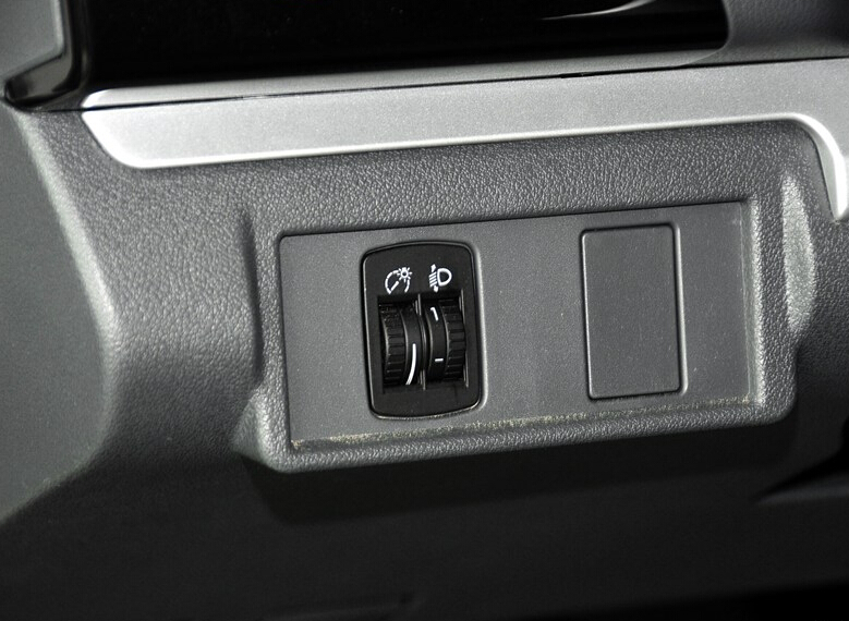 2014款 2.0T两驱精英型4D20B