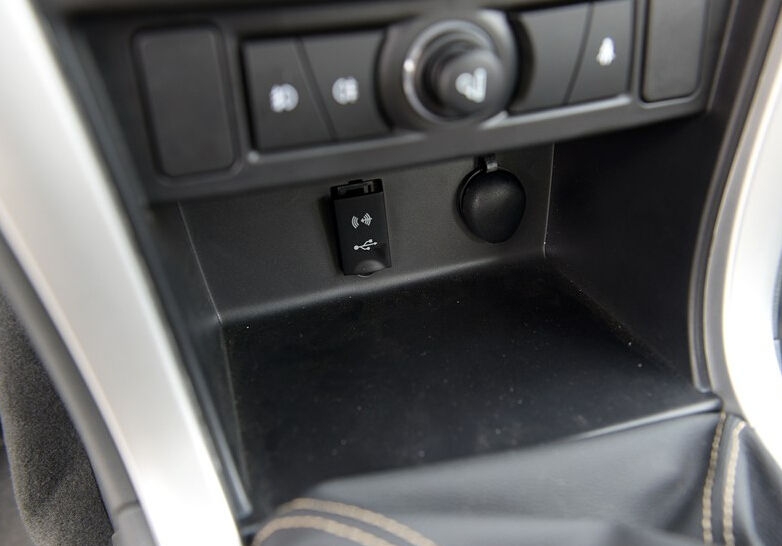 2014款 2.0T两驱精英型4D20B