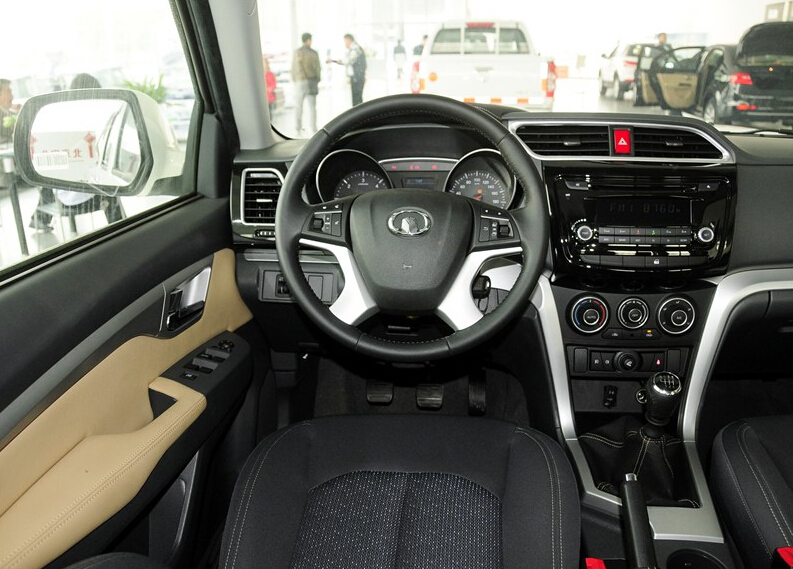 2014款 2.0T两驱精英型4D20B