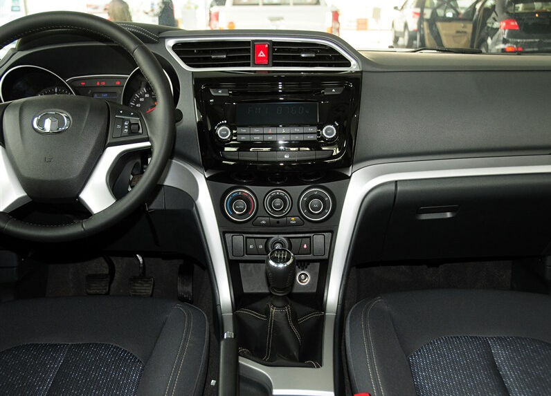 2014款 2.0T两驱精英型4D20B