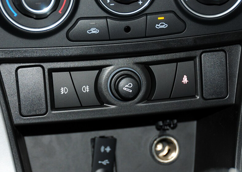 2014款 2.0T两驱精英型4D20B