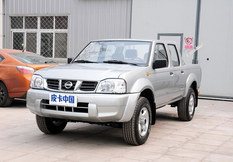 2013款 2.4L汽油两驱标准型