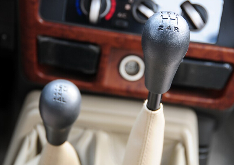 2013款 2.4L汽油两驱标准型