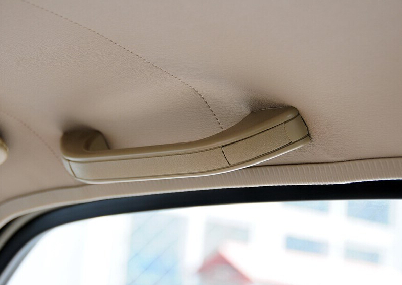2013款 2.4L汽油两驱标准型