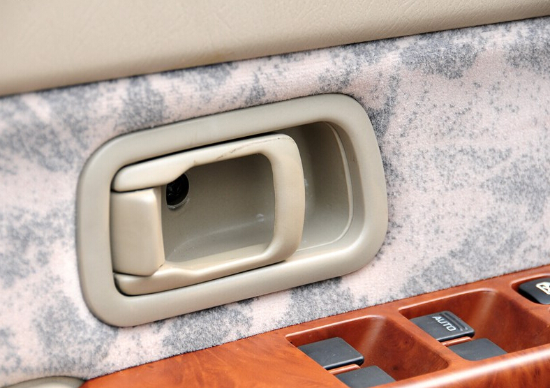2013款 2.4L汽油两驱标准型