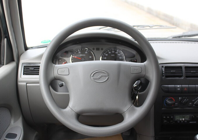 2009款 2.0L汽油豪华型