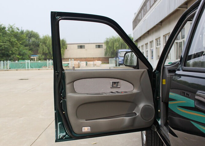 2009款 2.0L汽油豪华型