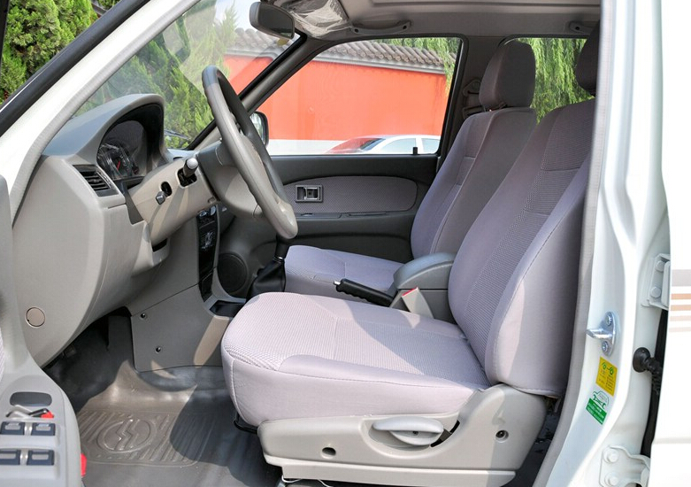 2009款 2.0L汽油豪华型