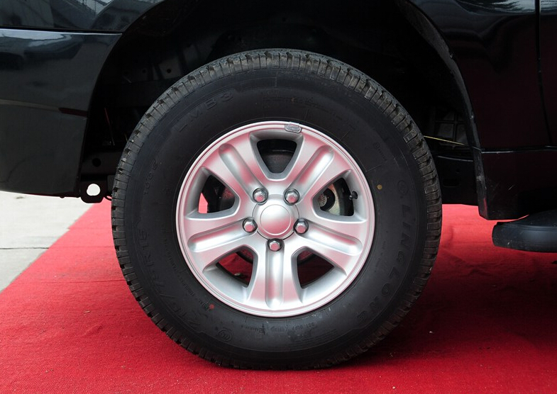 2014款 2.8T两驱柴油VP泵实用型标双